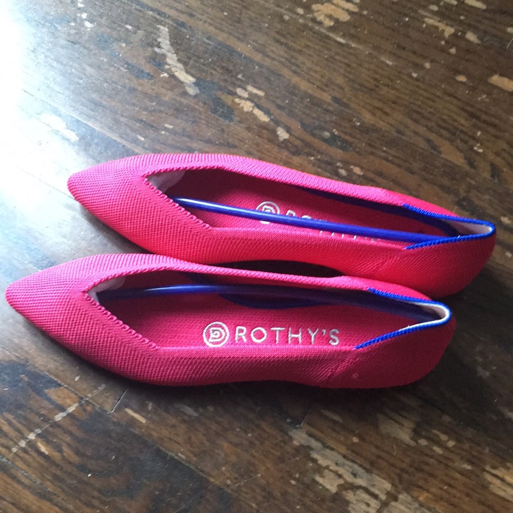 Rothy’s Magenta Fuschia Flats Pointy Size 6.5 NEW